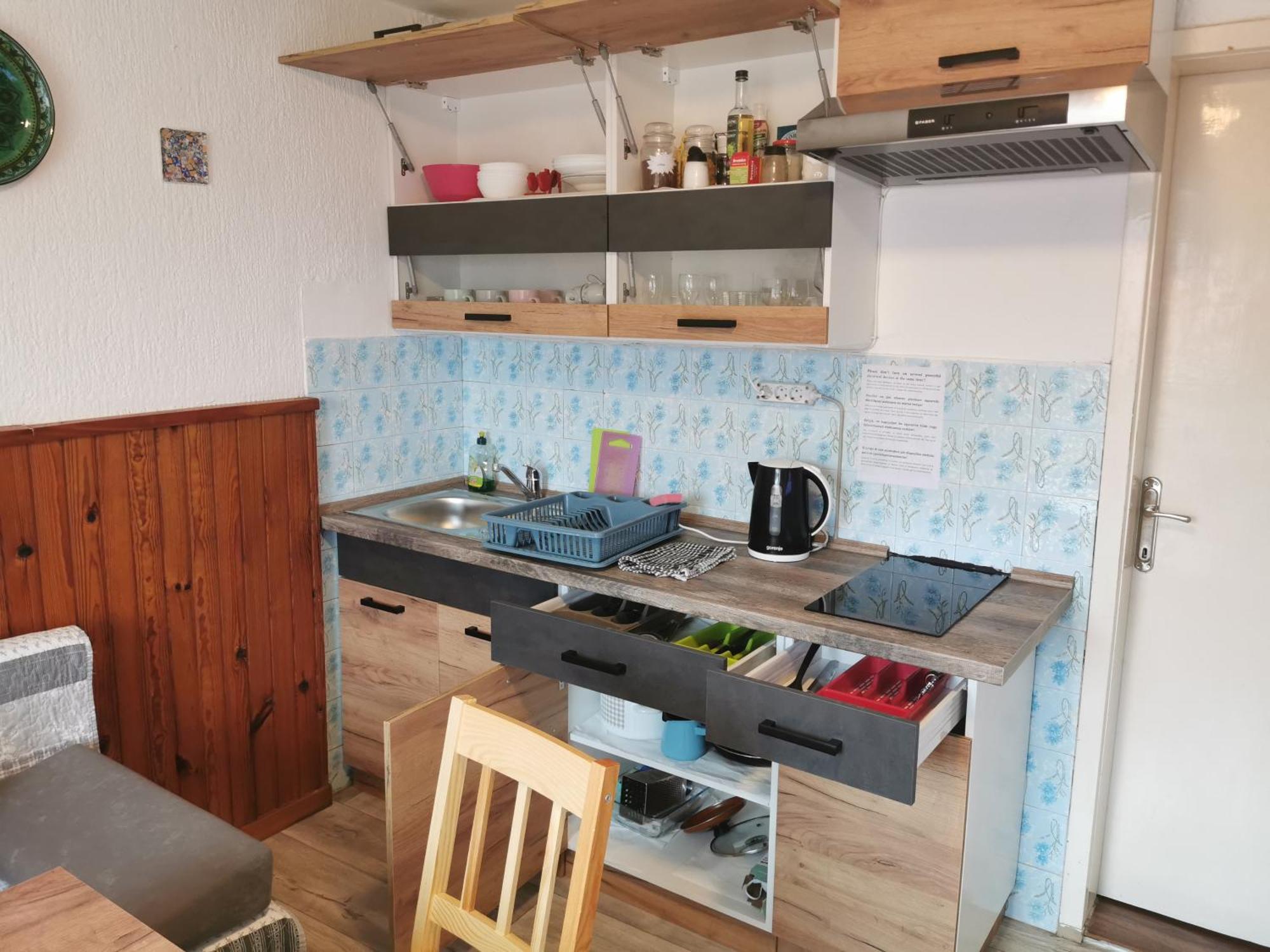 Small House In ツェリェ エクステリア 写真
